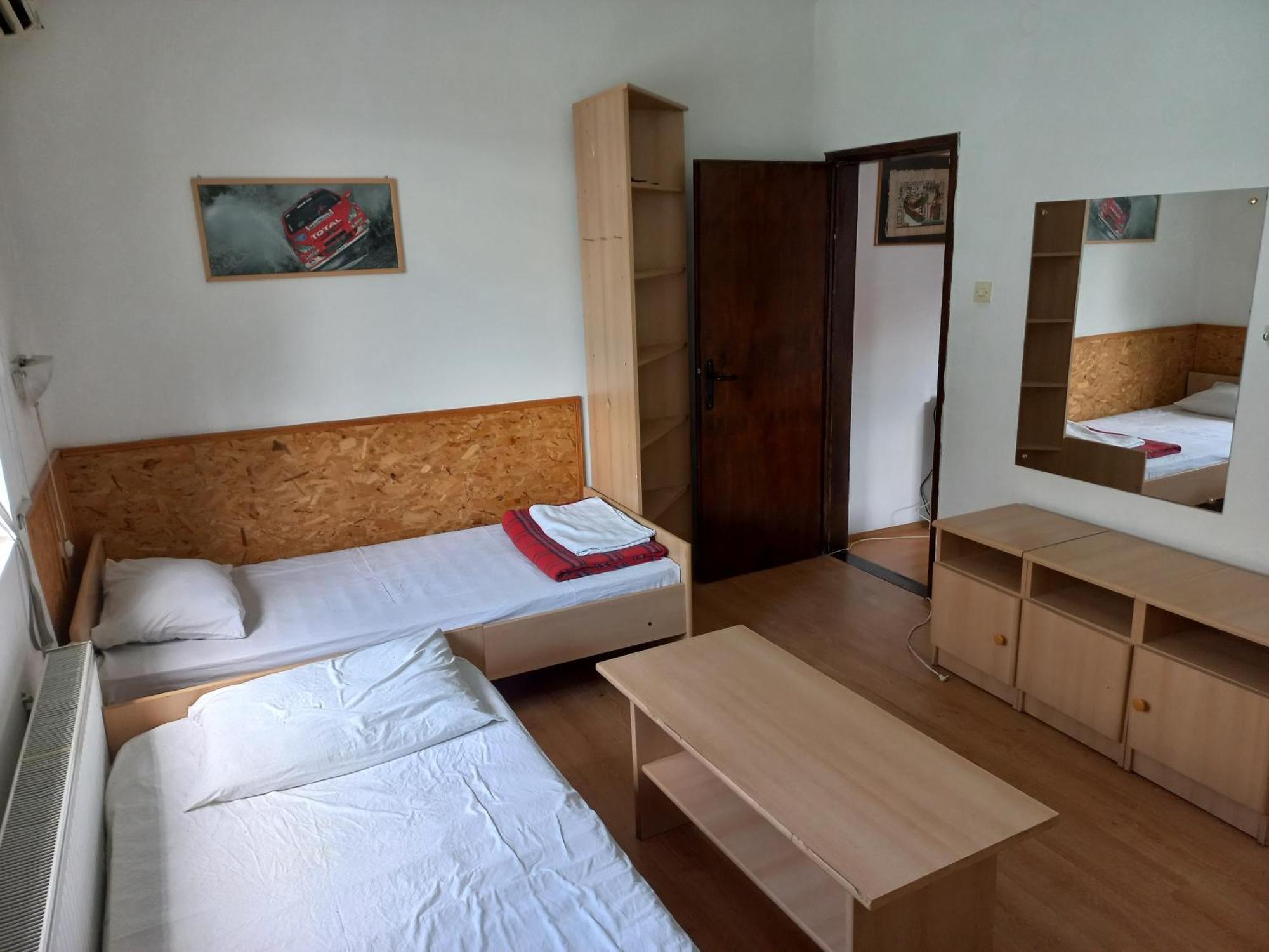 Hotel Duga Novi Sad Bagian luar foto