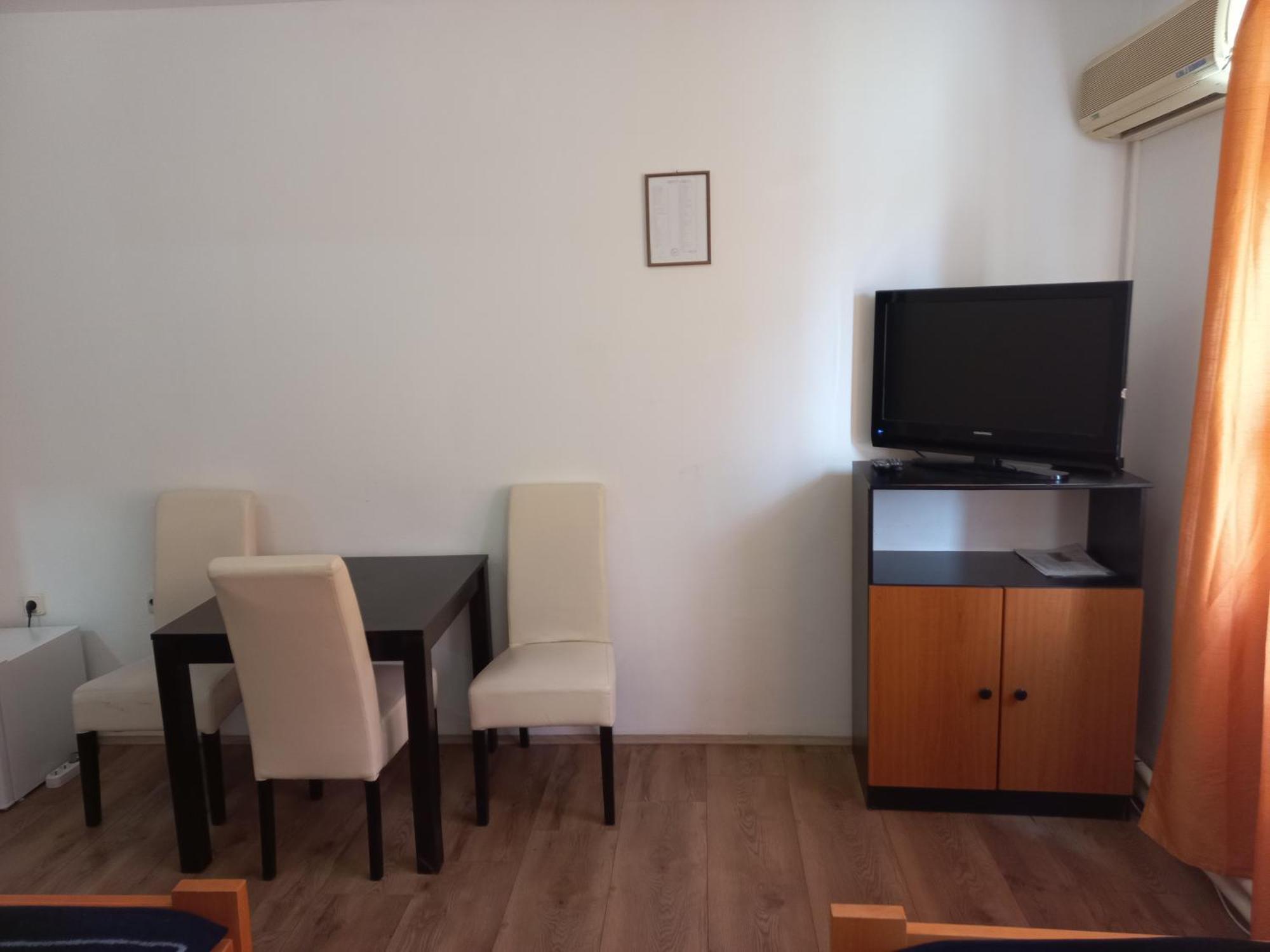 Hotel Duga Novi Sad Bagian luar foto