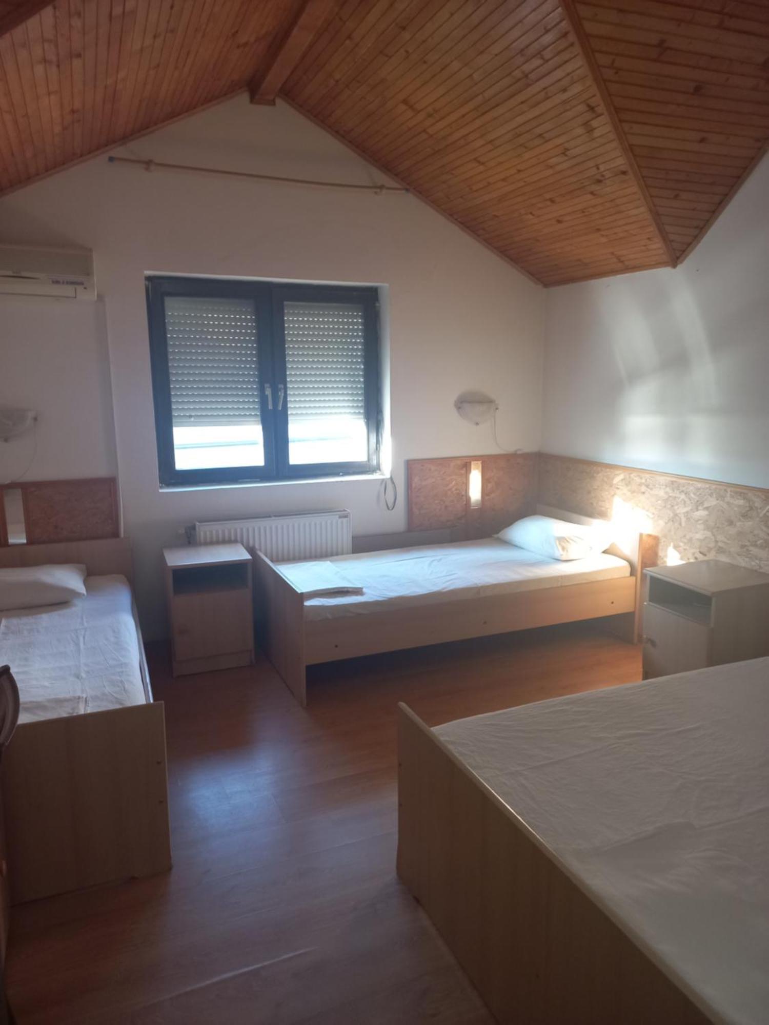 Hotel Duga Novi Sad Bagian luar foto