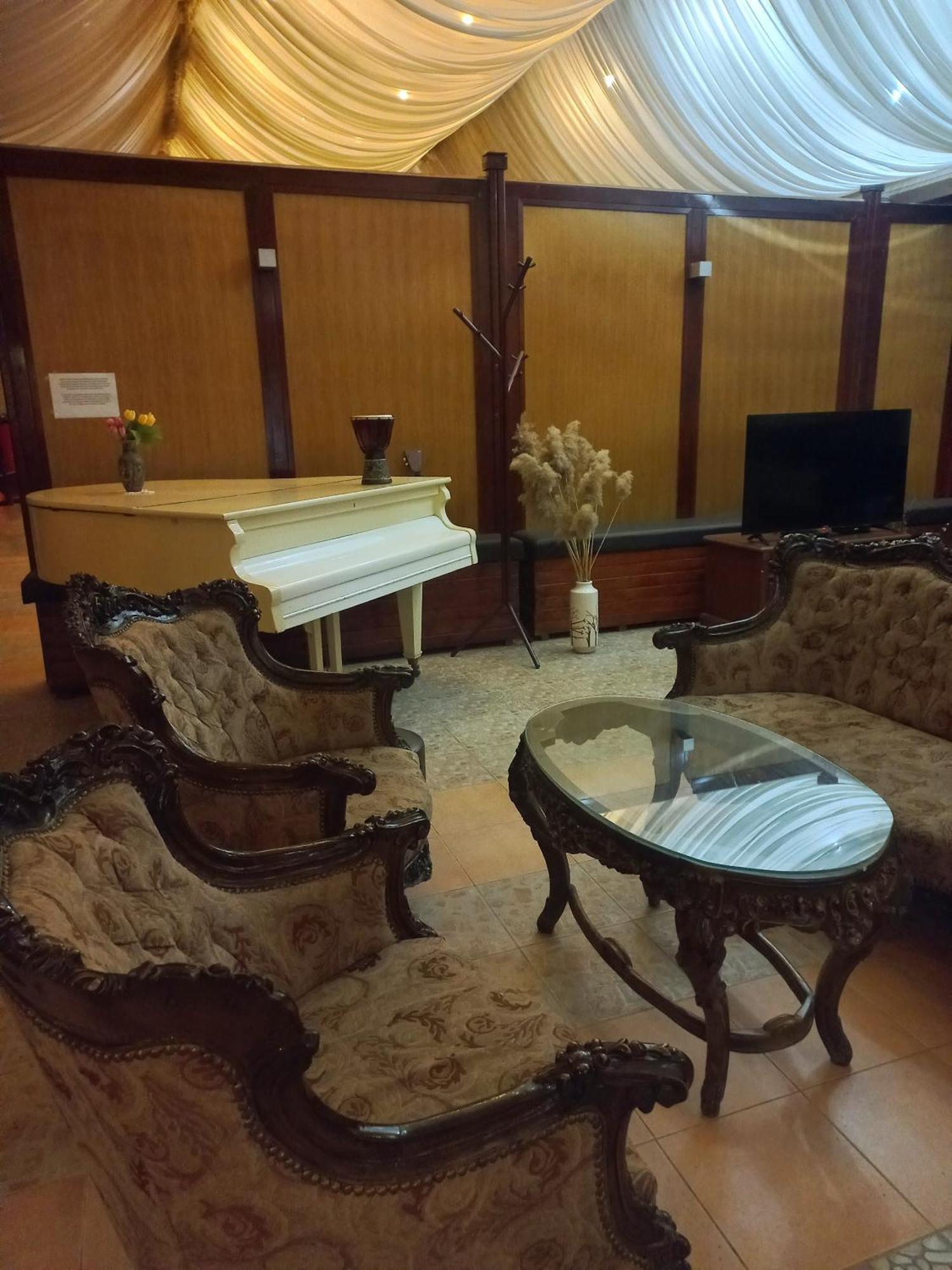 Hotel Duga Novi Sad Bagian luar foto