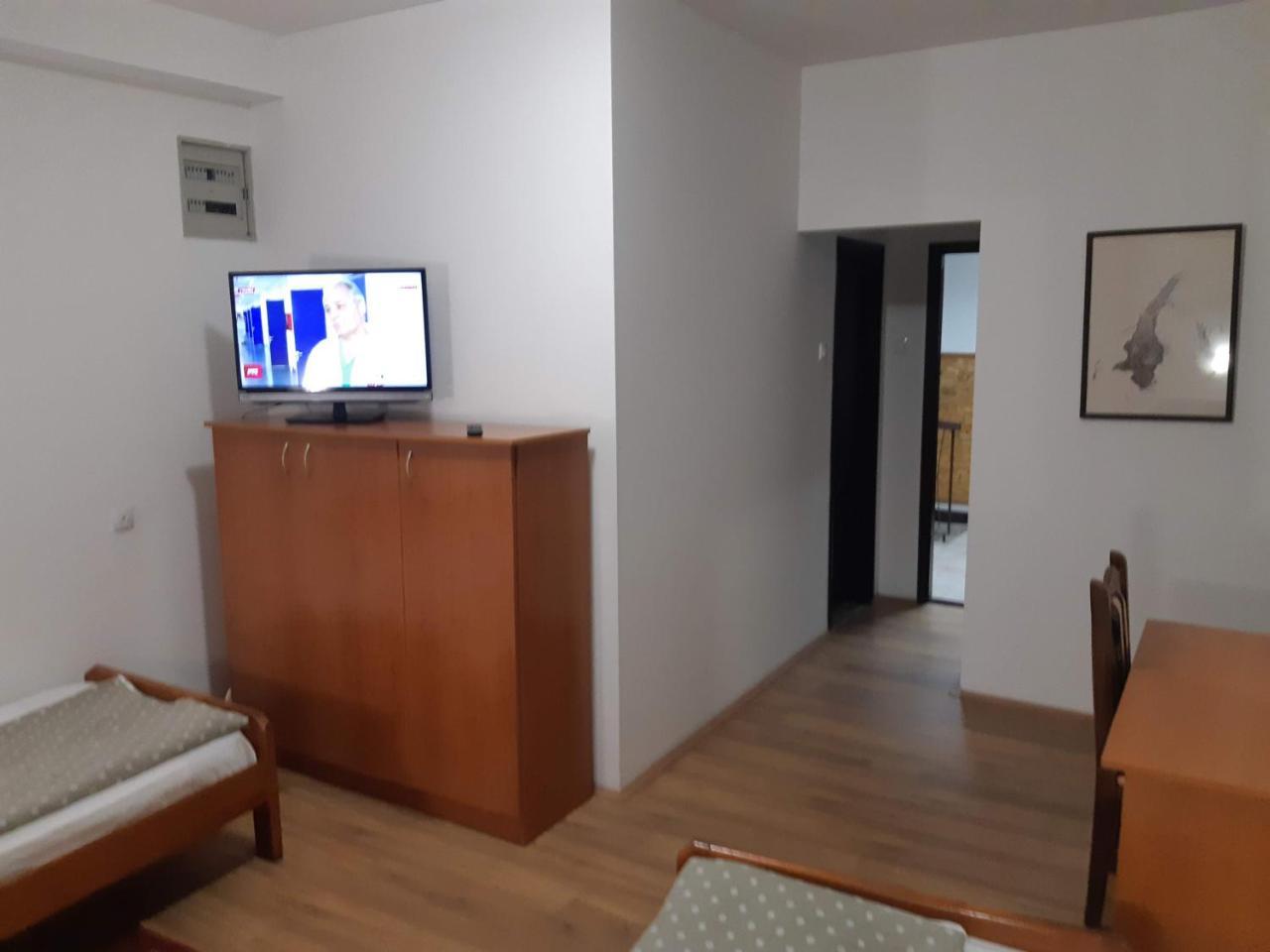 Hotel Duga Novi Sad Bagian luar foto